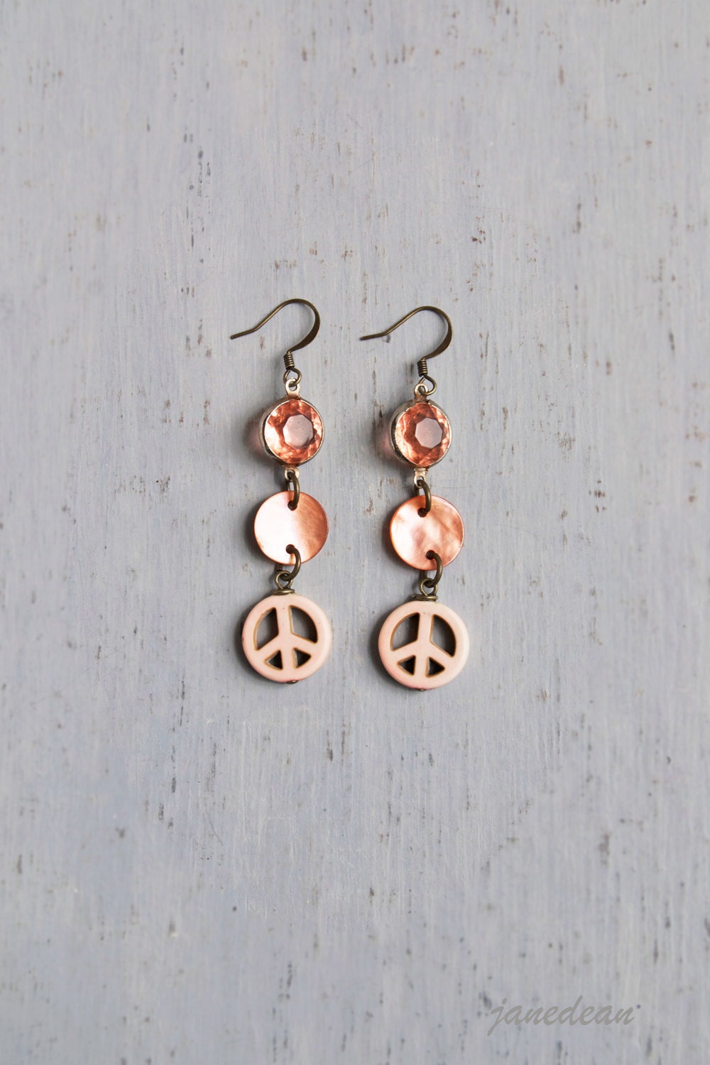 Peachy Peace Earrings - mother of pearl and howlite