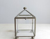 classic jewelry box / glass & brass