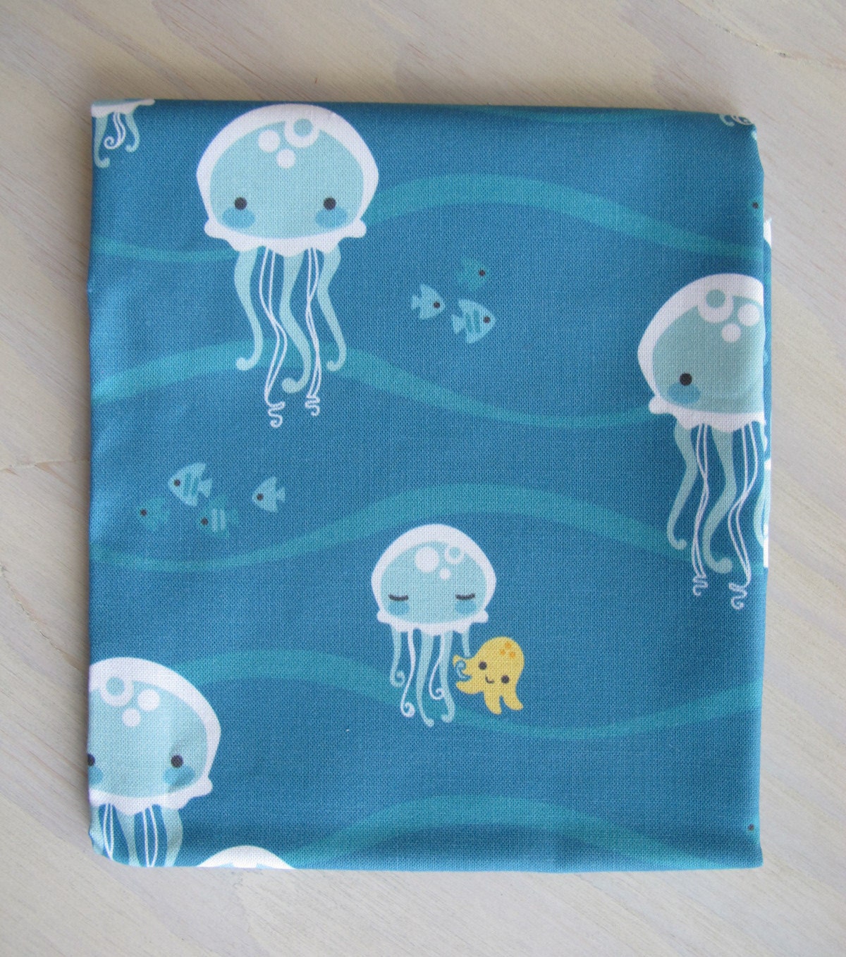 Fat Quarter - Sleepy Little Jellyfish