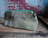 Riverboat Zip Purse / Vintage Cotton Fabric with Vintage Zipper