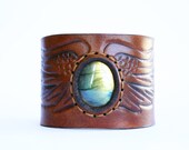 Ladies Leather Cuff 'Free Spirit' Labradorite crystal