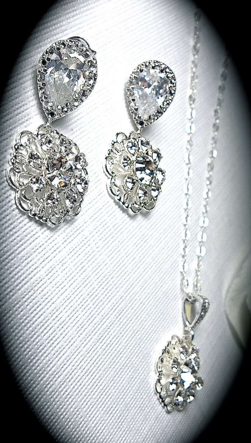 Crystal Necklace and Earring SET - Sterling Silver Cubic Zirconia posts and neck chain -  Sparkles like DIAMONDS - Classic Beauty -