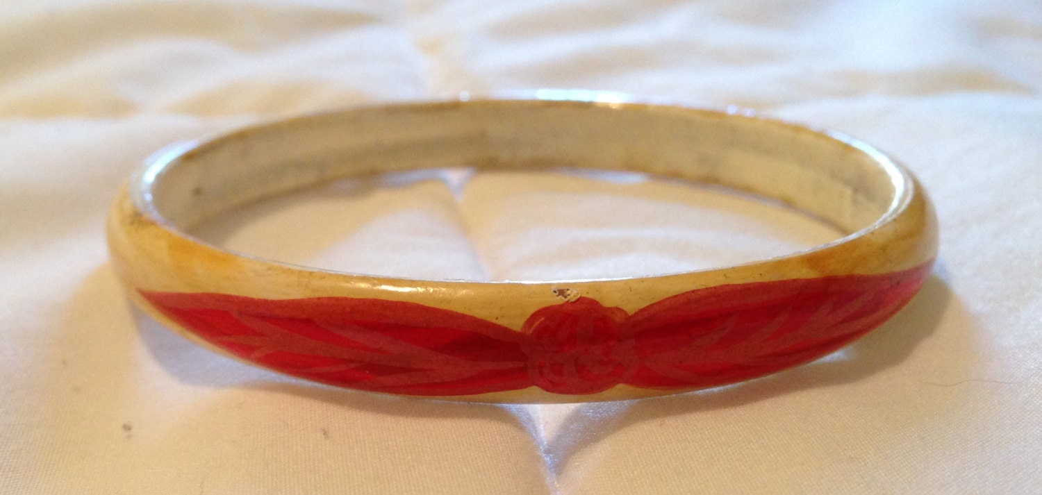 Vintage Wood Bangle Bracelet // Wooden Bangle Bracelet // Womens Bangle Bracelet // Painted Bangle Bracelet // Vintage Italian Bracelet