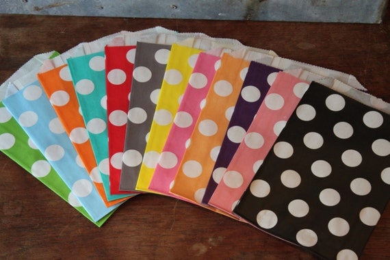 Dotted Favor Bags - 4-3/4 X 7 1/2 - You choose color -- set of 12 Il_570xn
