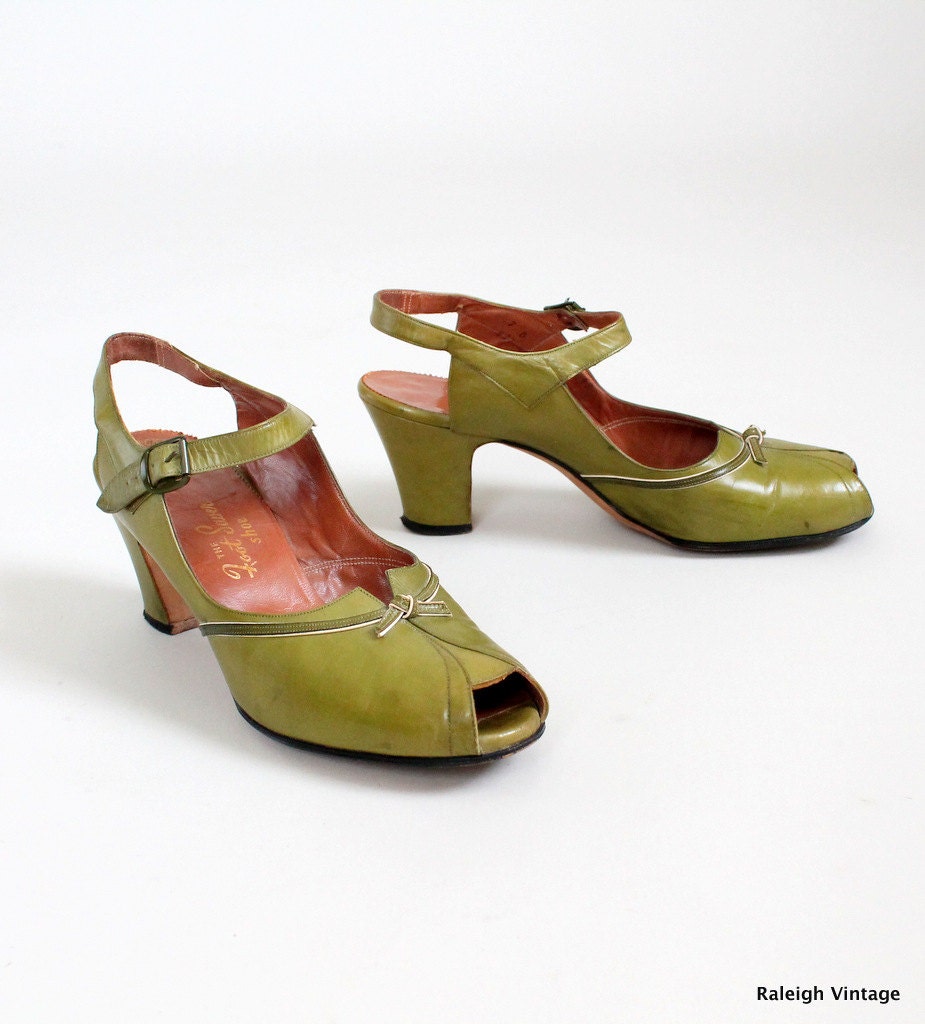 Vintage 1940s Shoes 40s 50s Green Leather by RaleighVintage