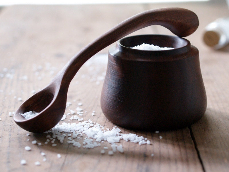 Walnut Salt Bowl and Spoon - Carved Salt Spoon and Bowl - Salt Cellar Spoon - CattailsWoodwork