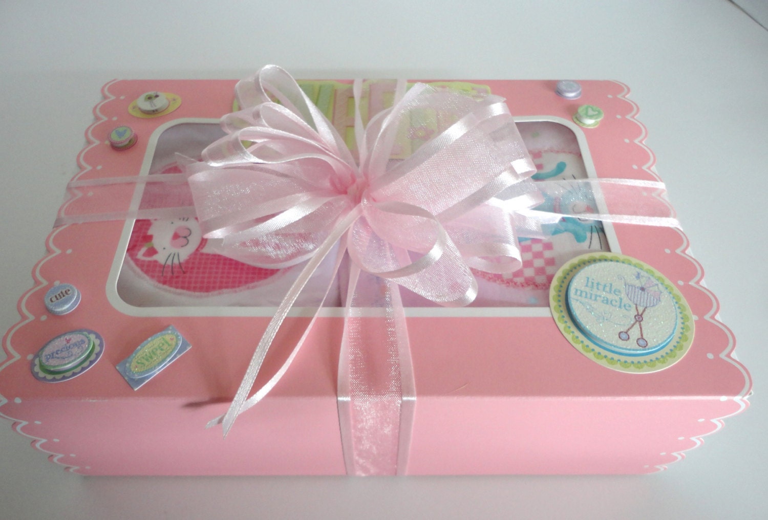 Baby Girl Gift  on Baby Girl Washcloth Cupcake Gift Set By Manitanicreations On Etsy