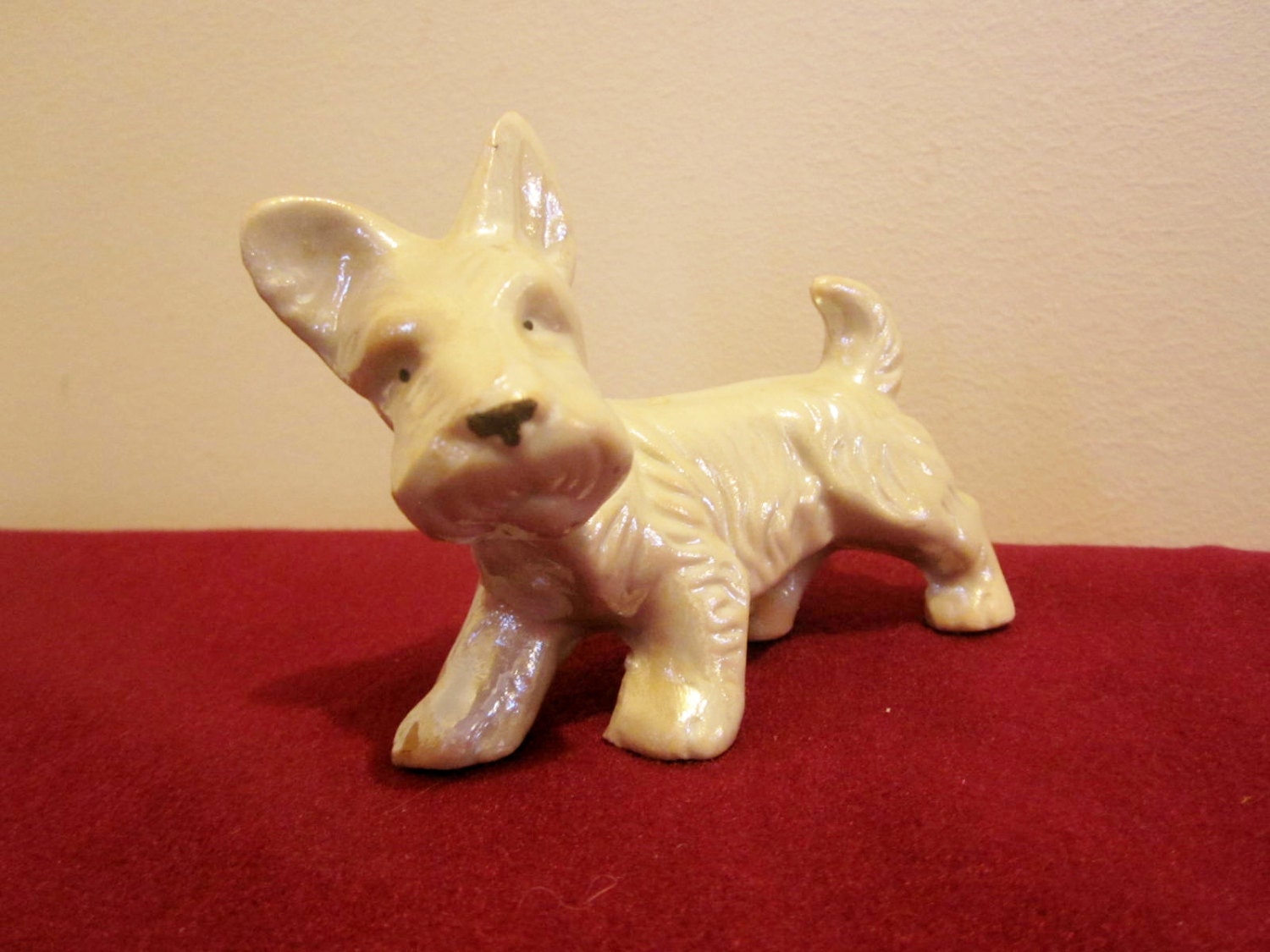 Vintage Westie, West Highland White Terrier Figurine, Iridescent and White