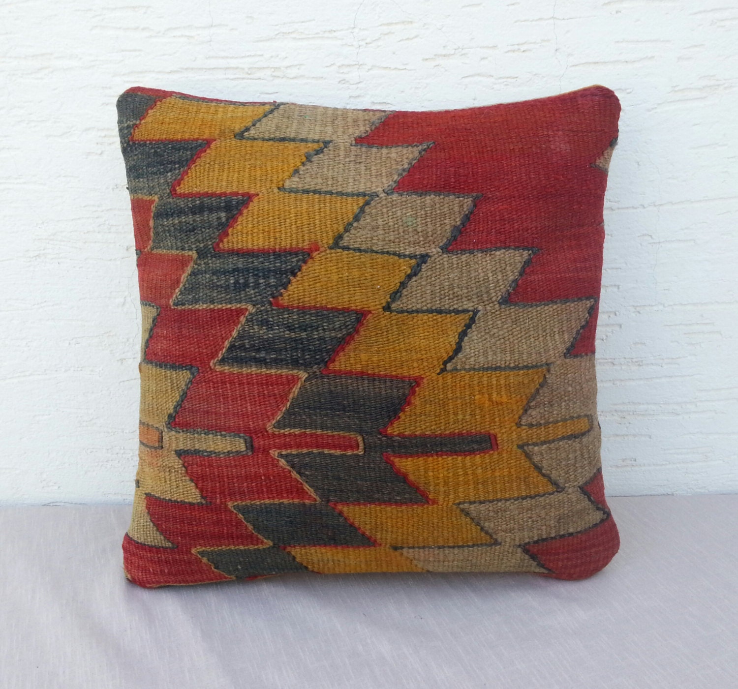 FAST SHIPPING/Vintage Home Decor, Handwoven Wool Embroidery Turkish Kilim Pillow Cover,16''x16'',Decorative Kilim Pillow,Ethnic Pillow.