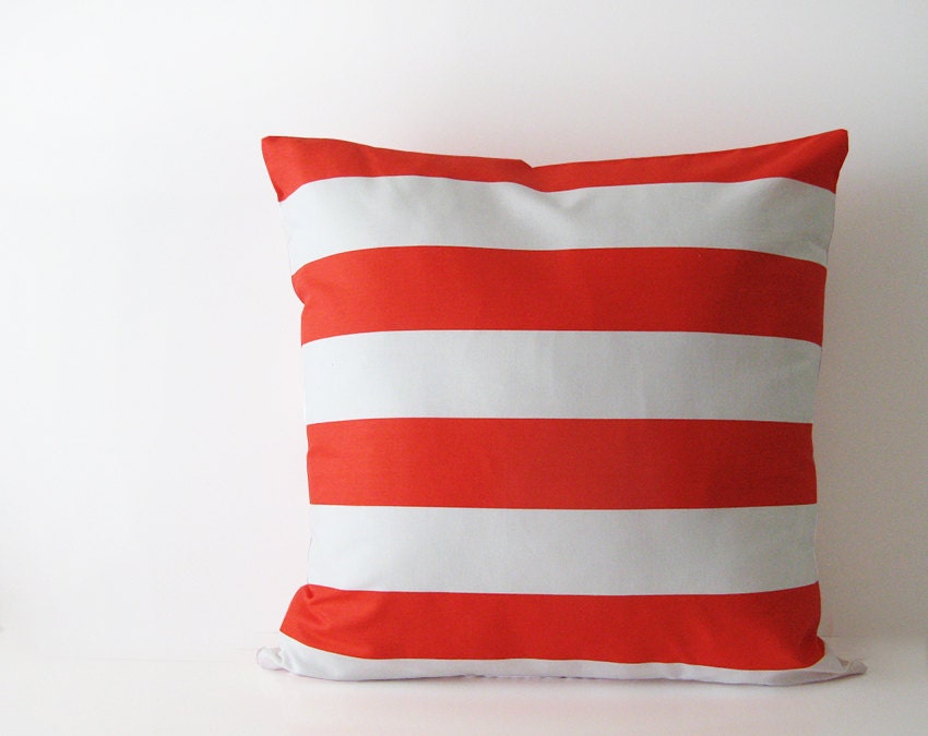 Striped pillow cover in bright red and white on both sides - 40x40cm (16x16inches)