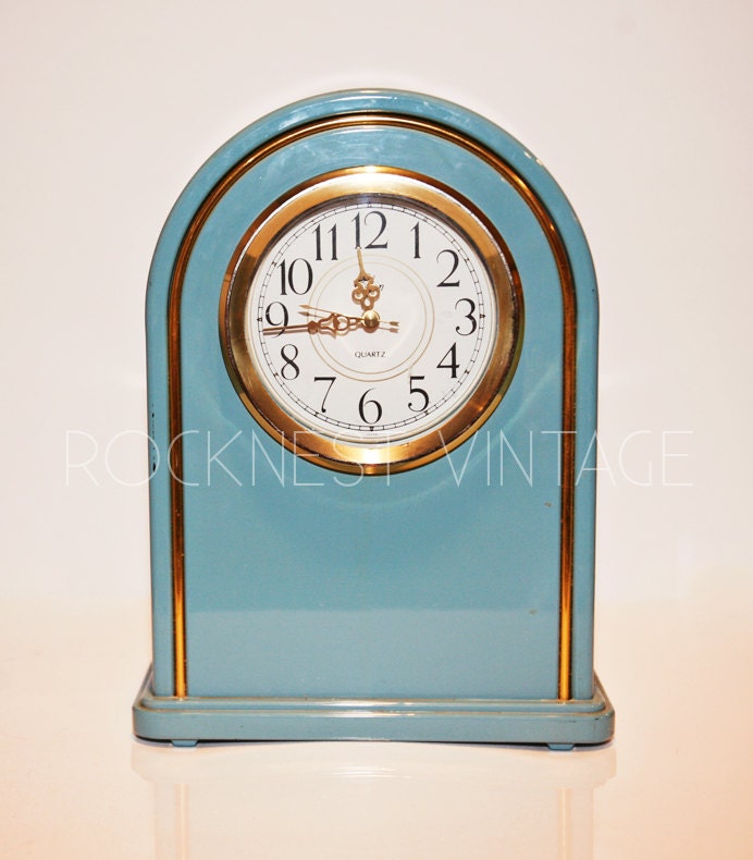 Vintage Teal Plastic Elgin Quartz Mantle Clock By Rocknestvintage 6018