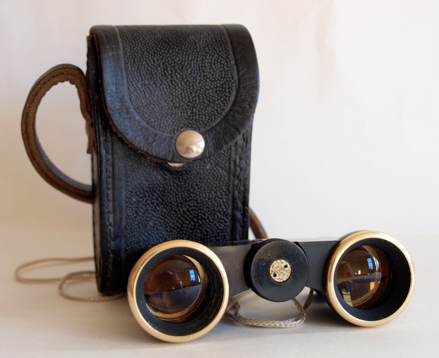 Soviet opera binoculars. Black and gold little chic theatre glasses in black leather case. Made in Soviet Russia, in 1970's - ArnoldsTreasury