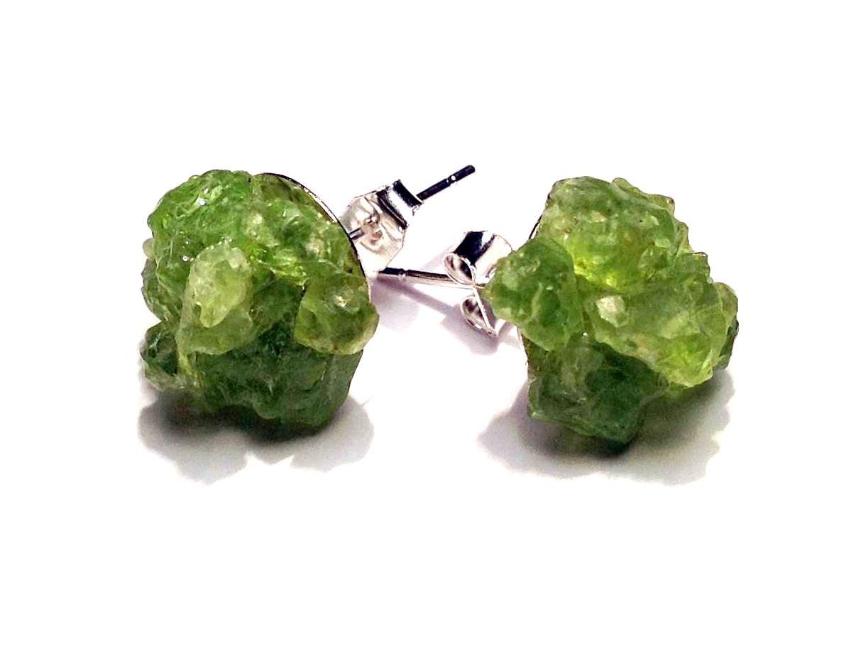 Raw peridot stud earrings - raw stone earrings - green gemstone earrings - sliver stud earrings - stone earrings