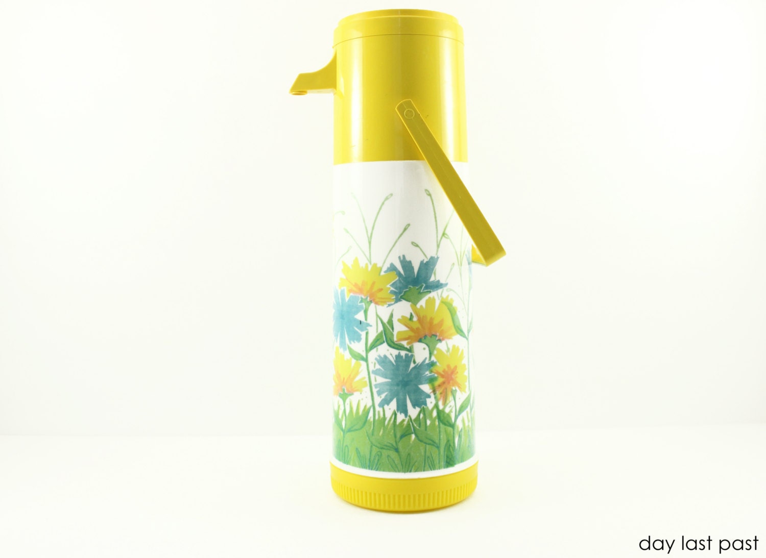 SALE Vintage Aladdin ' Pump A Drink ' Thermos -- Yellow Flower Beverage Dispenser -- Retro Picnic Thermos - DayLastPast