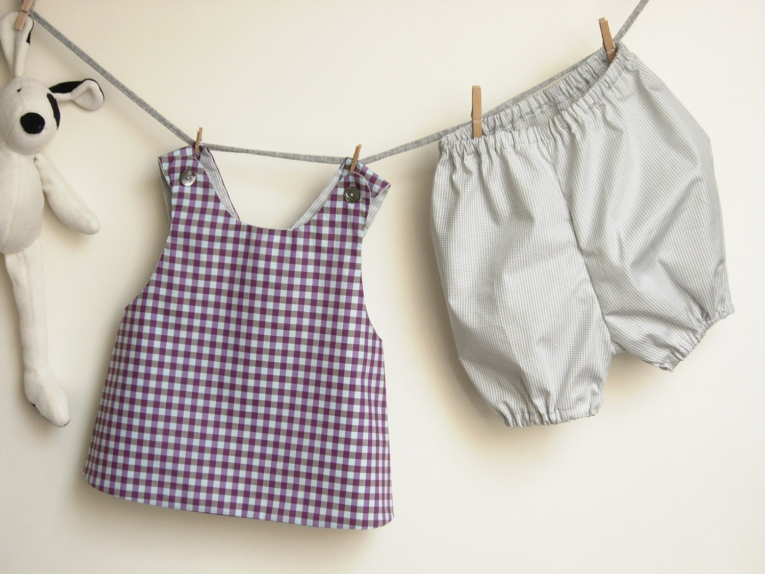 Handmade baby outfit pinafore dress with bloomers for little girl, pure cotton, checked purple and grey, 12 months, made to order - robedellarobi Handmade baby outfit pinafore dress with bloomers for little girl, pure cotton, checked purple and grey, 12 months, made to order - robedellarobi