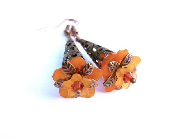 Orange Lucite Flower Earrings - Lucite Flowers - Flower Earrings - Orange Flowers - Autumn - Floral - Orange Earrings - Women - Orange - SusansBeadHappy