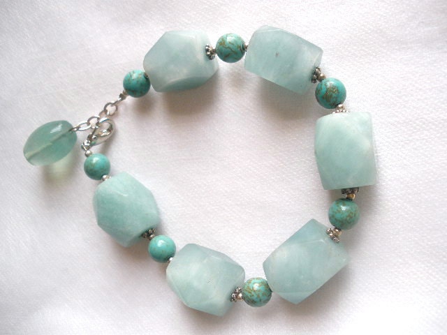 Grayed Jade Light Green Mint Bracelet