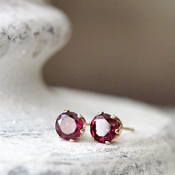 14k Gold umba river rhodolite garnet earrings, luxe studs, oval