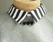Arrow Collar Necklace with Three Triangle Design on Choker