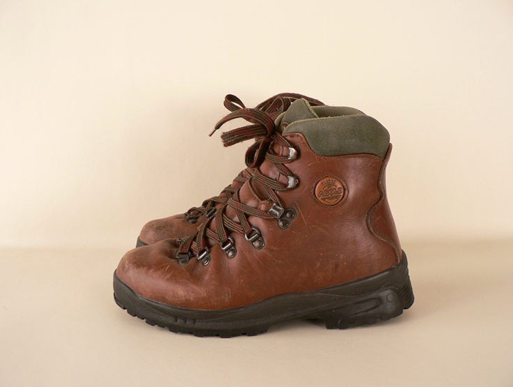 Men's Vintage Asolo Mountaineering Hiking Boots Size 7.5 US / 40 Euro
