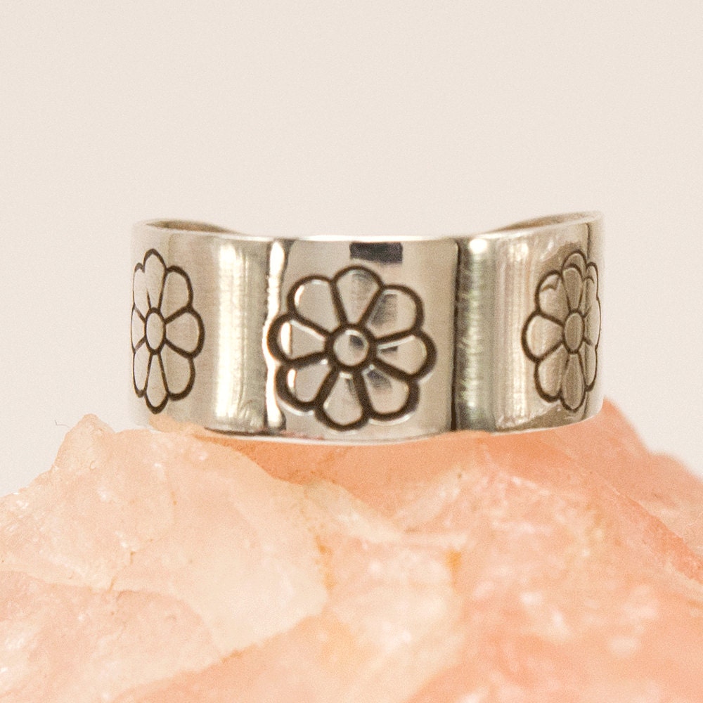 Toe Ring 3 Daisies Wide Band Adjustable Silver Toering Handmade Silver Jewelry