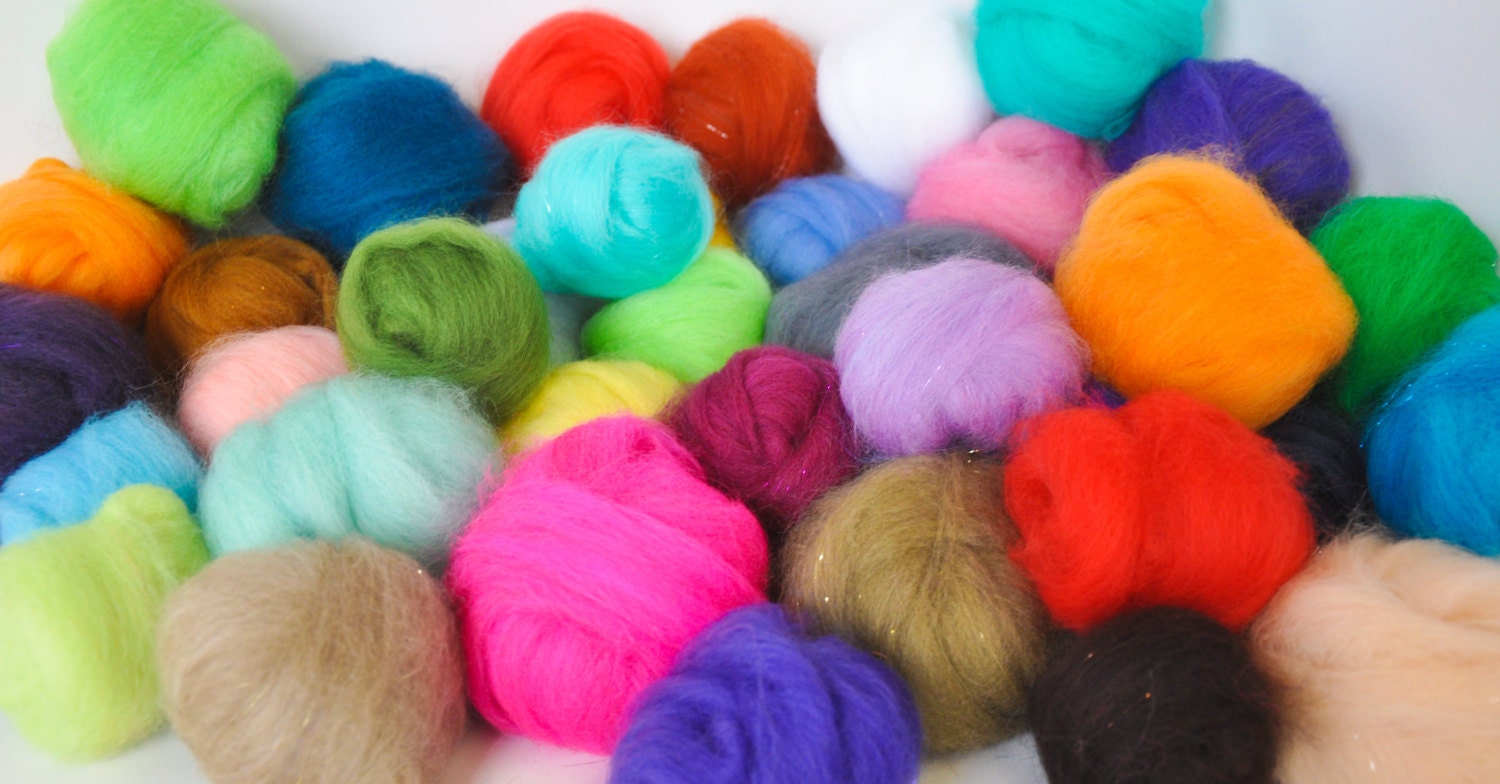 ARTISTS PALETTE- Spontaneous Spinning Roving Sampler (4.0 oz.)