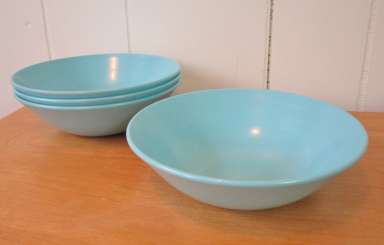 4 vintage aqua melmac bowls Marcrest