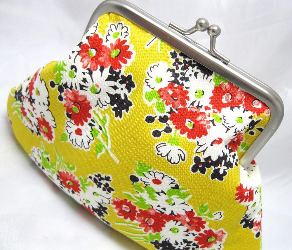Pocket Purse Vintage Yellow Bouquet