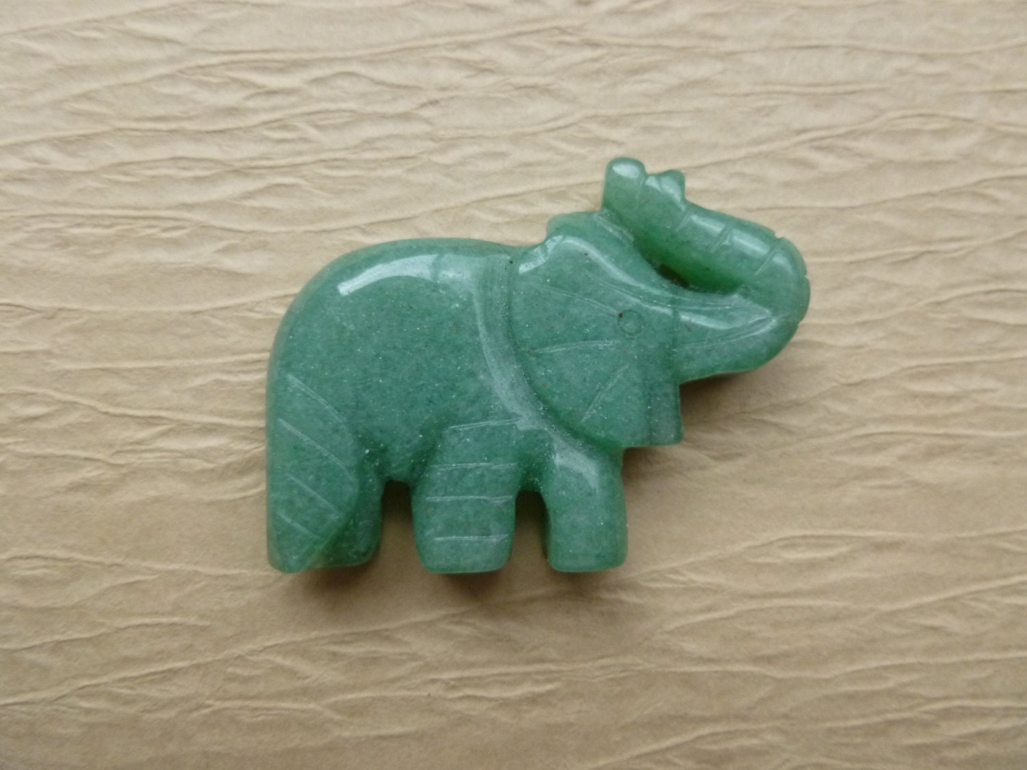 AVENTURINE ELEPHANT pendant 40mm