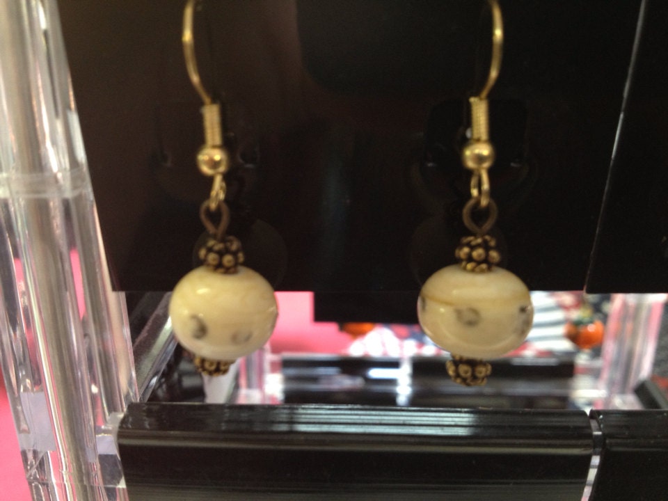 Gold elegance lamp work earrings