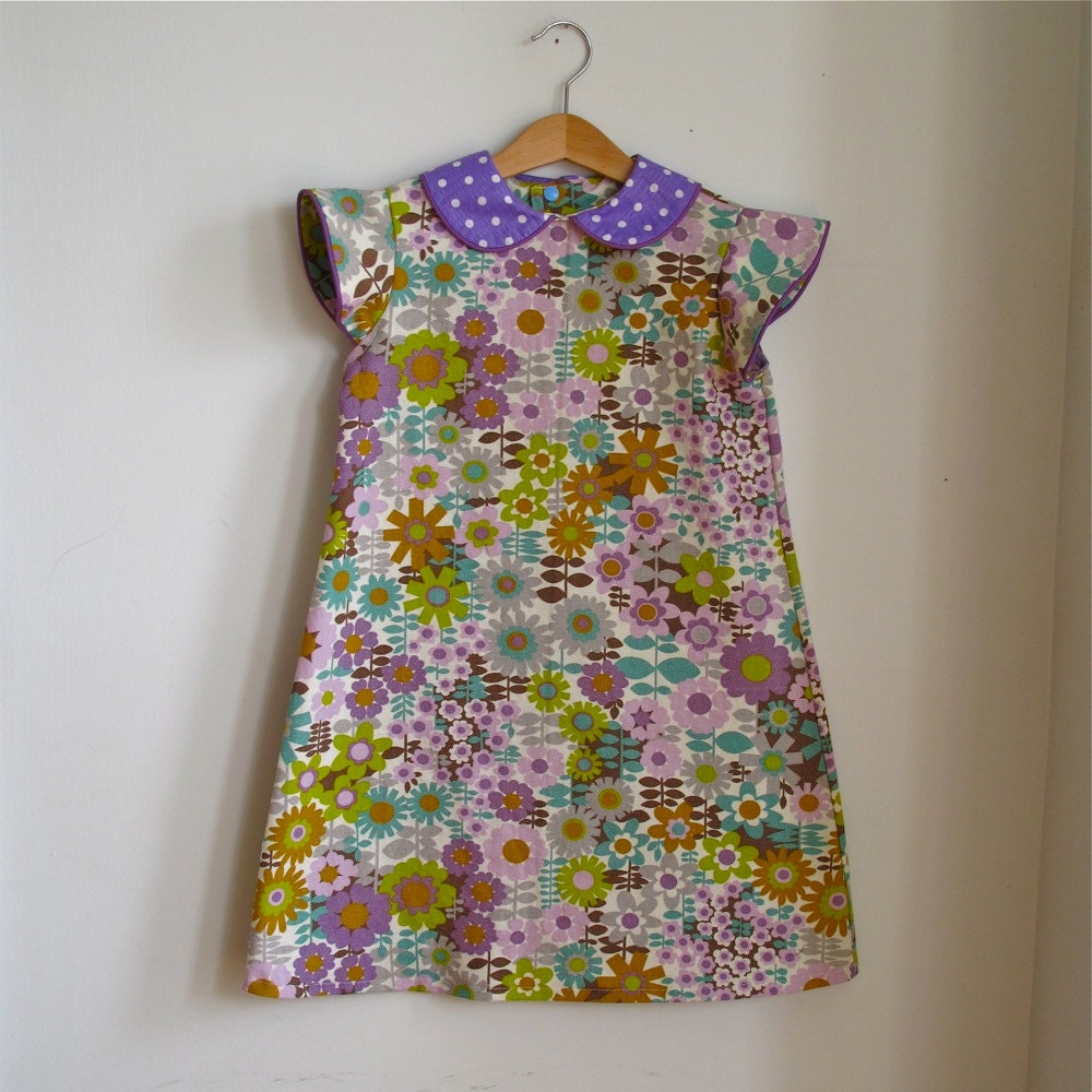 Modern Girls Dress, Purple Flowers Dress with Polka Dot Peter Pan Collar -  Girls Dress size 5 - Children's Clothing