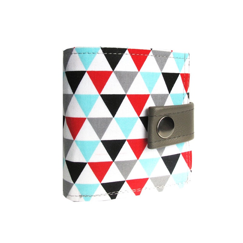 GeoTriangle Pattern) Bifold Wallet With Snap (Plus Zipper)