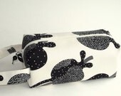 Boxy Bag Knitting Project Bag - Black pods