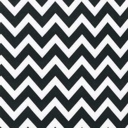 Robert Kaufman Fabric Medium Zig Zag Chevron Black White 1 Yard-- More yardage available