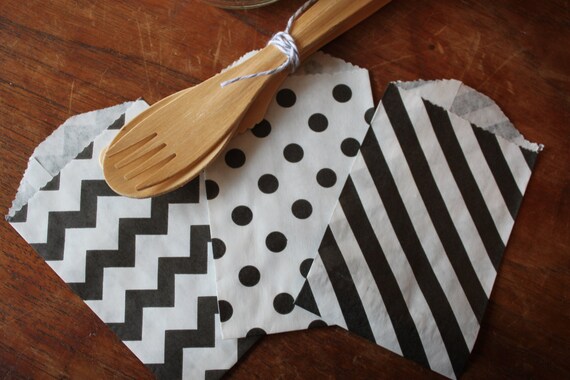Black favor Bags -- set of 12 -- dots, stripes, chevron Il_570xn