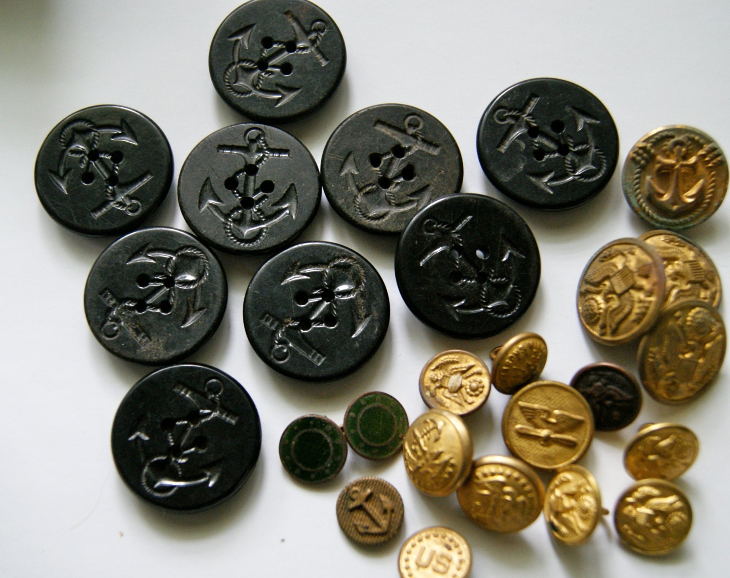 25 Vintage Military Buttons