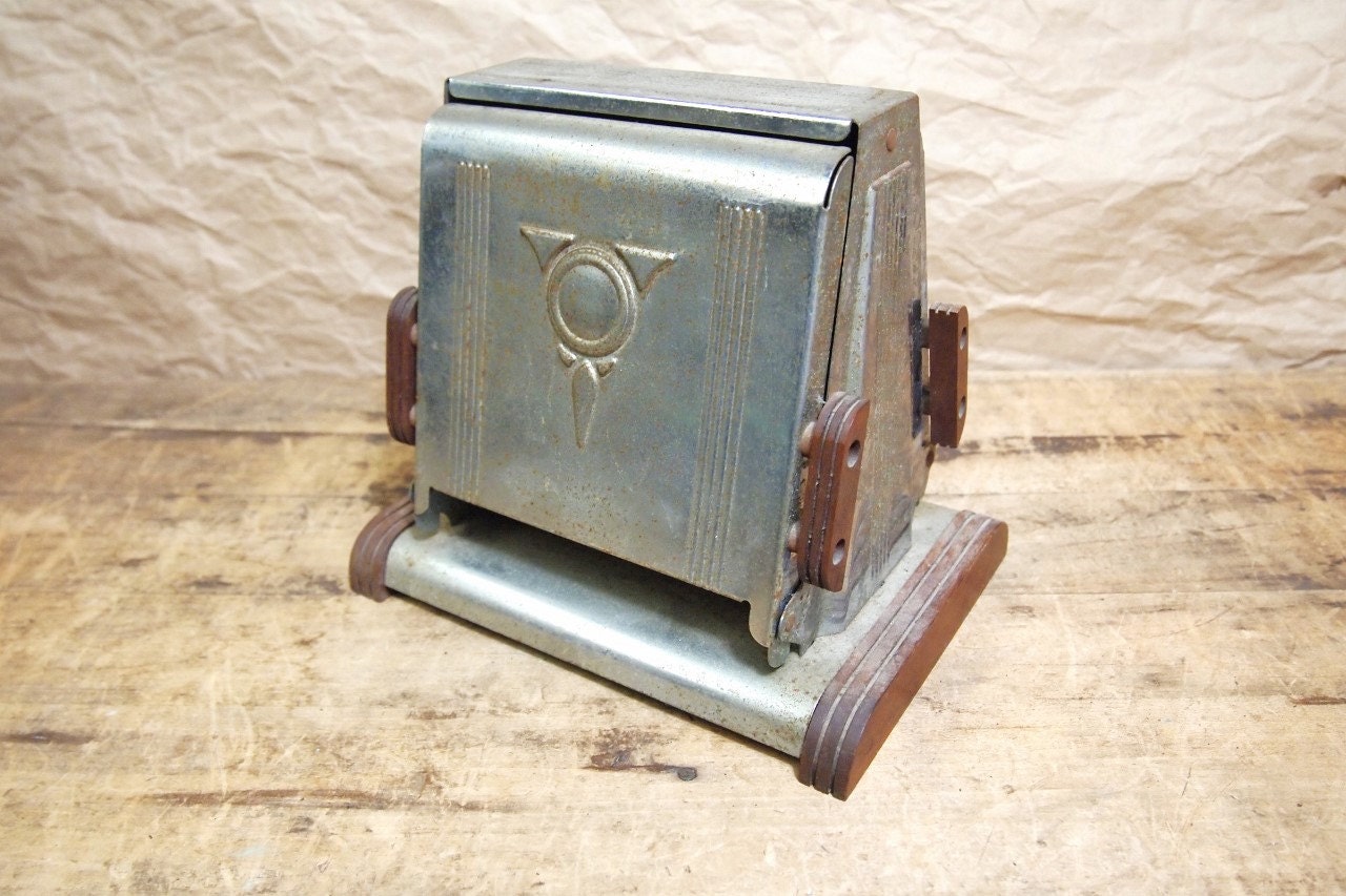 Vintage Toaster like on Downton Abbey  Great Art Deco Design