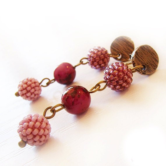 Vintage Dreams - Earrings with Glass Berry Beads in Pink and Purple
