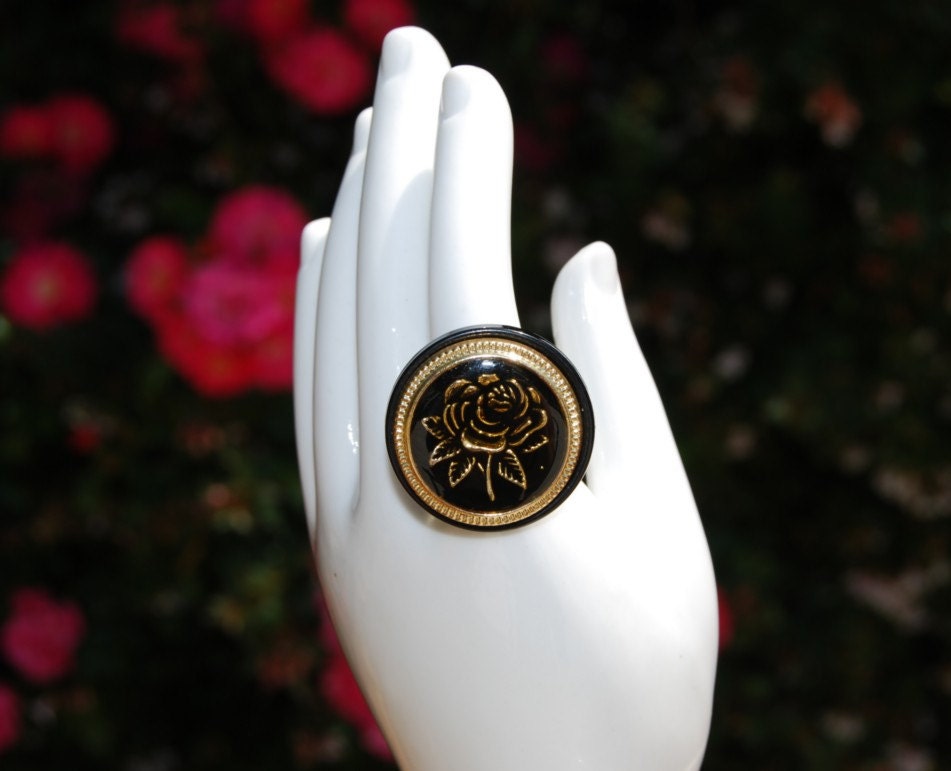 Black gold rose layered adjustable button ring