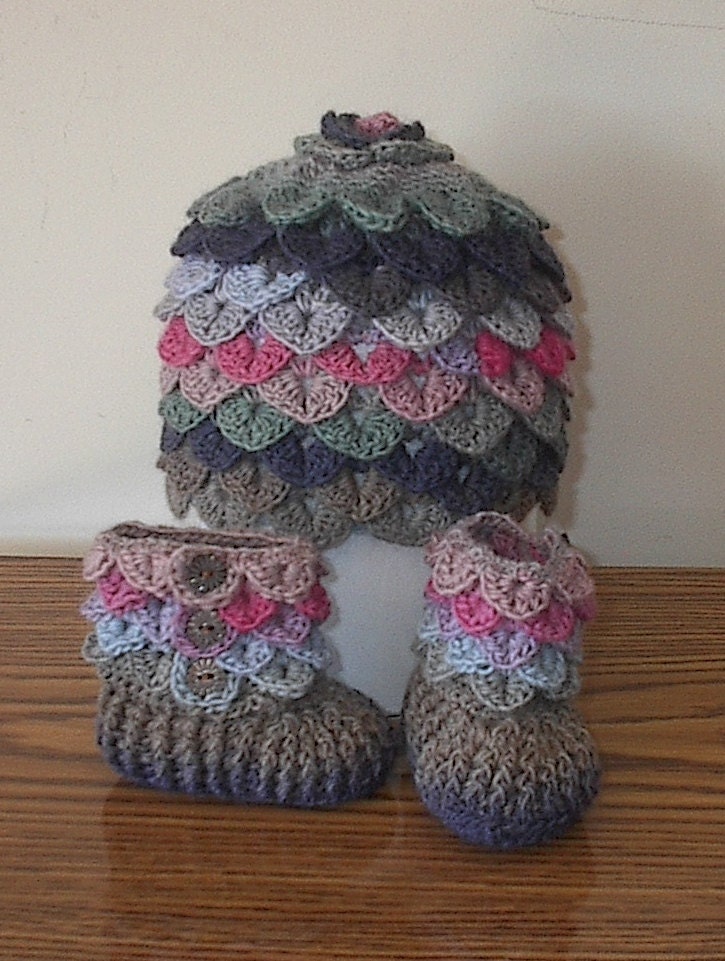 Baby Hat and Booty Set for 6 9 12 months old - Crocodile Stitch - Chroma Supernova - Ready to Ship