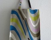 Medium Shopping Tote - Smooth