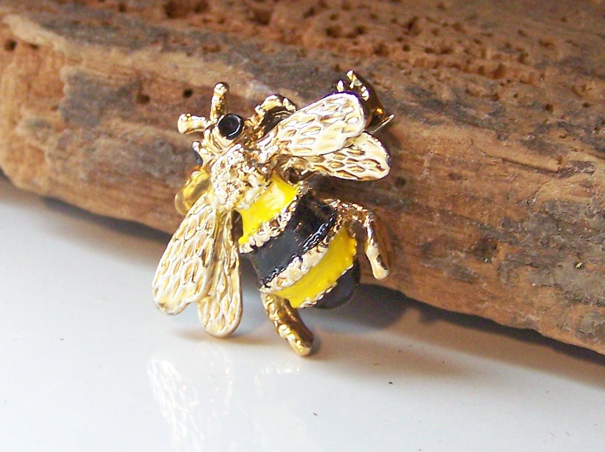 Etsy Vintage Enamel Bee Pin Vintage Bee Brooch by alysbeads