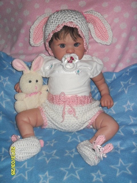 3 piece Hand Crochet Bunny Outfit perfect for Easter  for baby girl different sizes