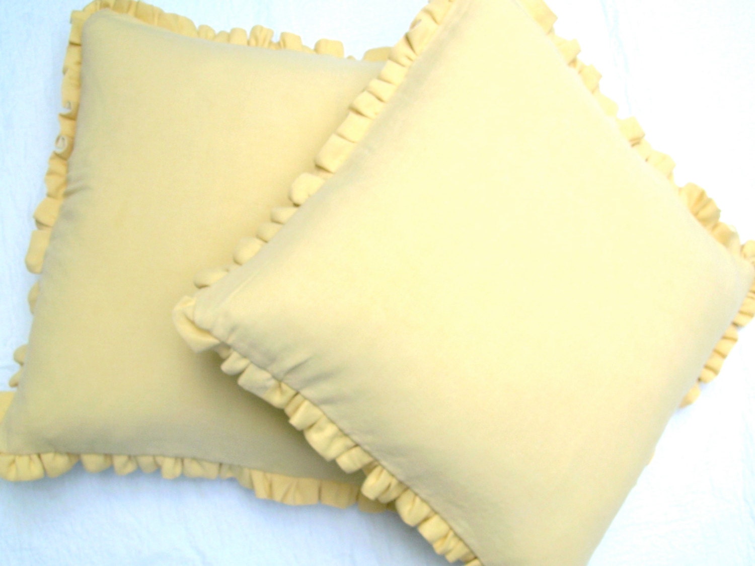 Vintage Linen Ruffle Pillows - 22 Inch