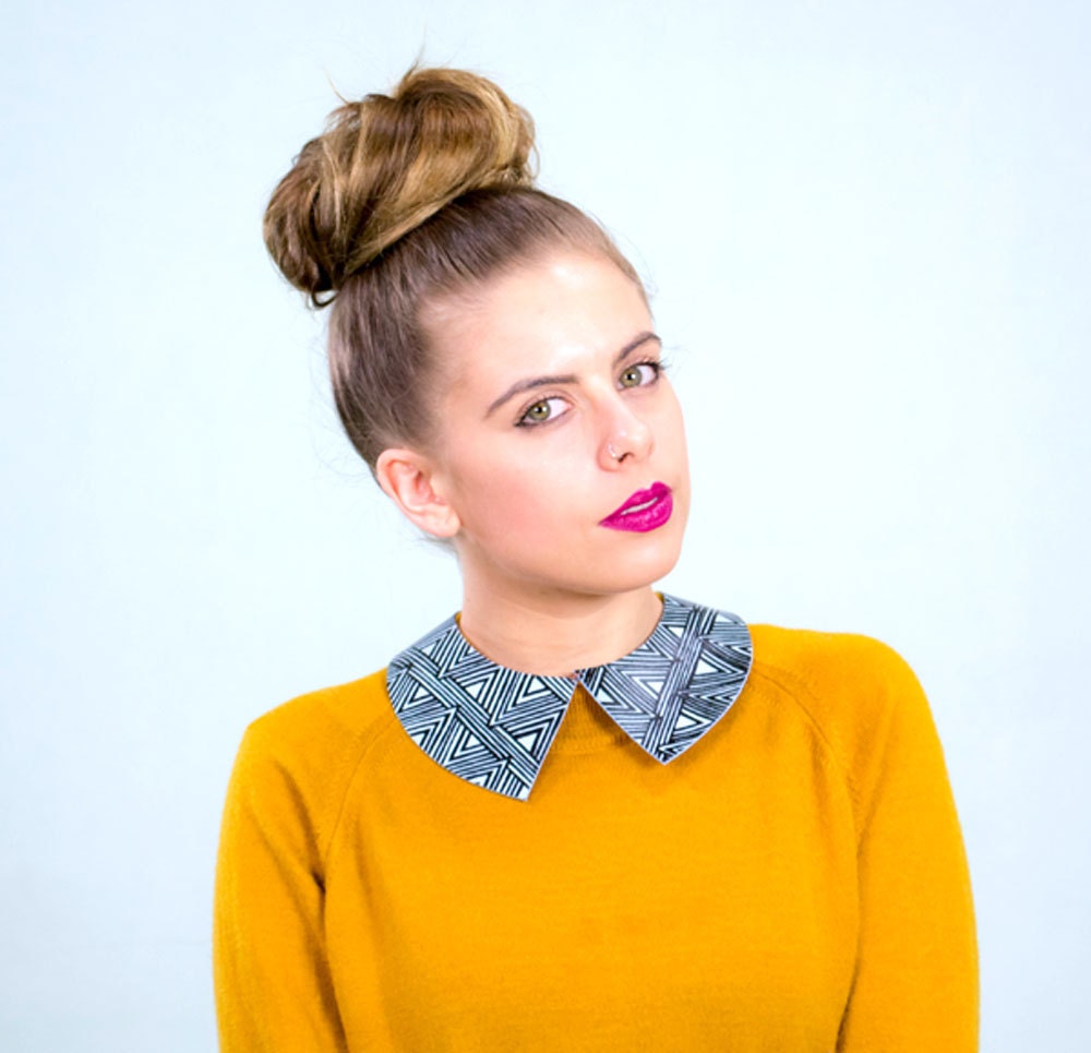 Screen printed leather collar