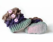Crocodile Stitch Baby Booties - Size 0 to 6 months - Color: Supernova