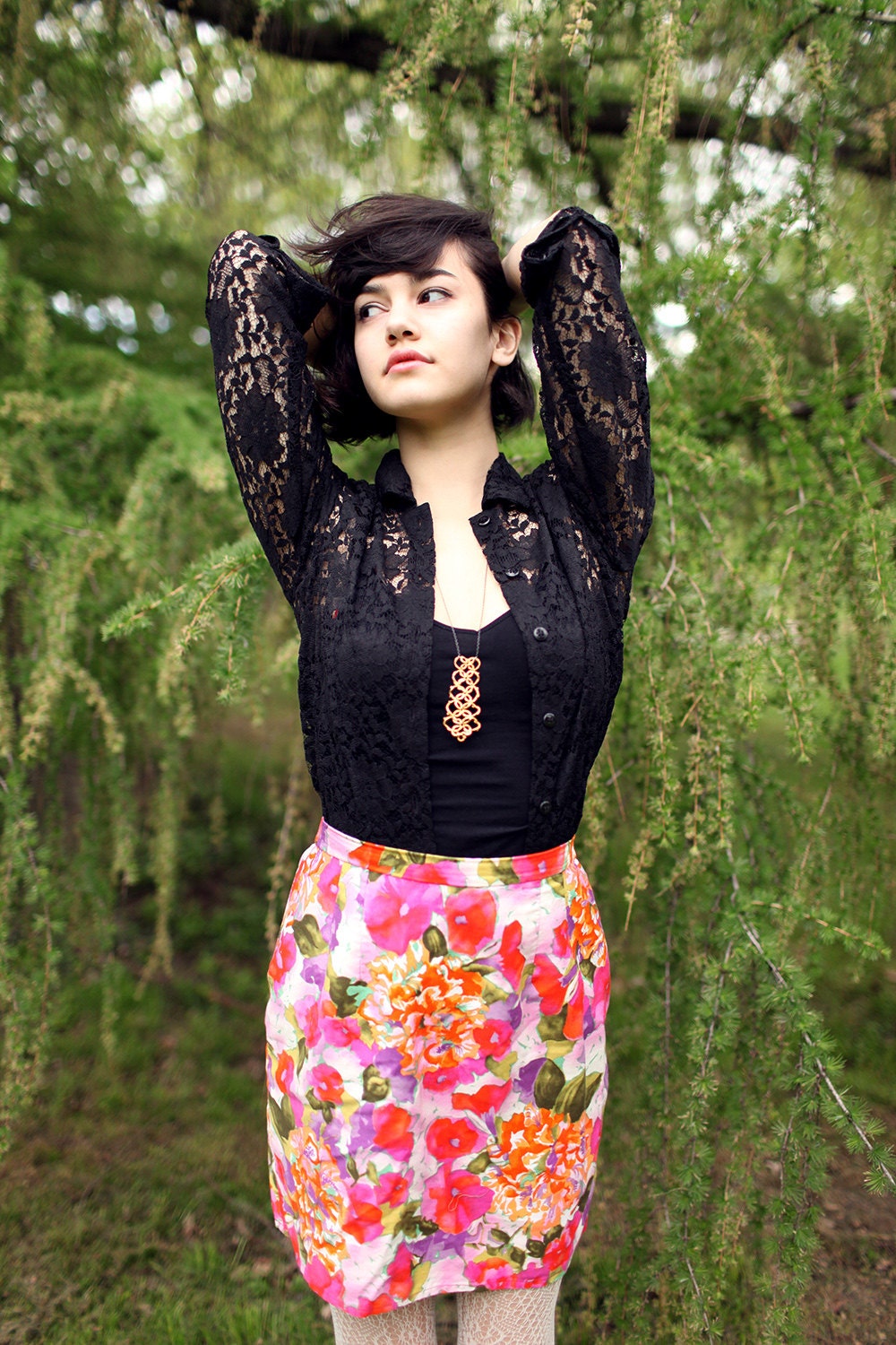 Long golden "collar" Lace necklace