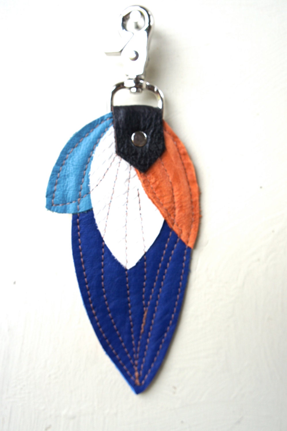 NEW///Leather Tassel/Keychain/Feather in Leather
