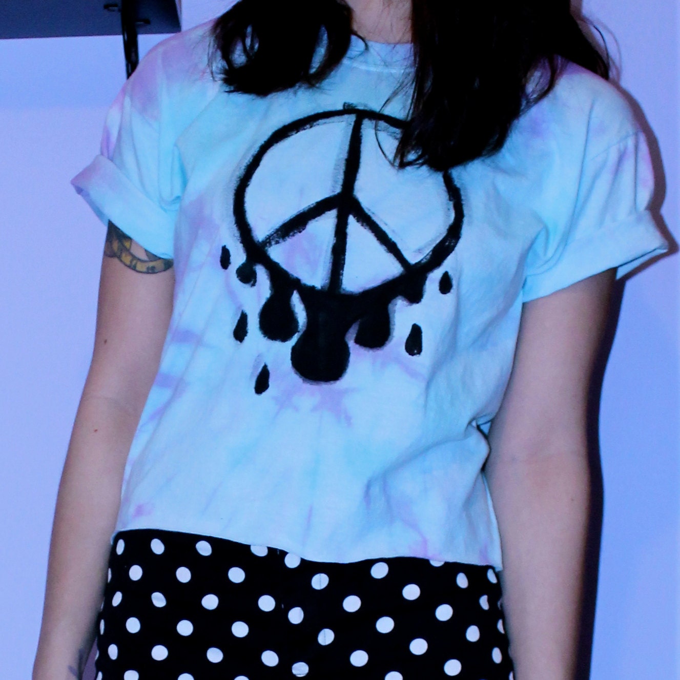 tie dye dripping peace sign crop top