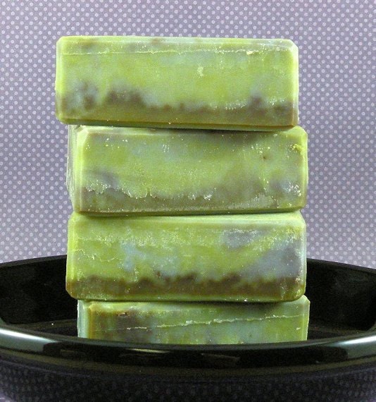 INDIAN SANDALWOOD Cold Process Soap with Olive Oil and Shea Butter - Vegan
